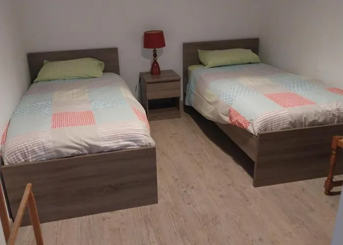 לינה וארוחת בוקר Cenina